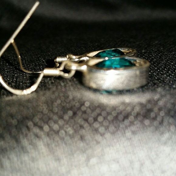 925 Silver French Hook Blue Topaz Earrings - Picture 5 of 8